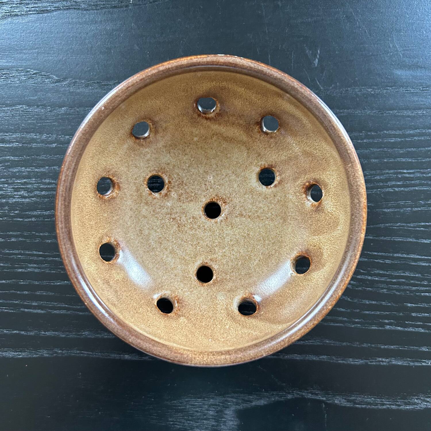 Small tripod drainer