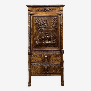 Work of Companions or work of popular art: Gothic Renaissance style cabinet