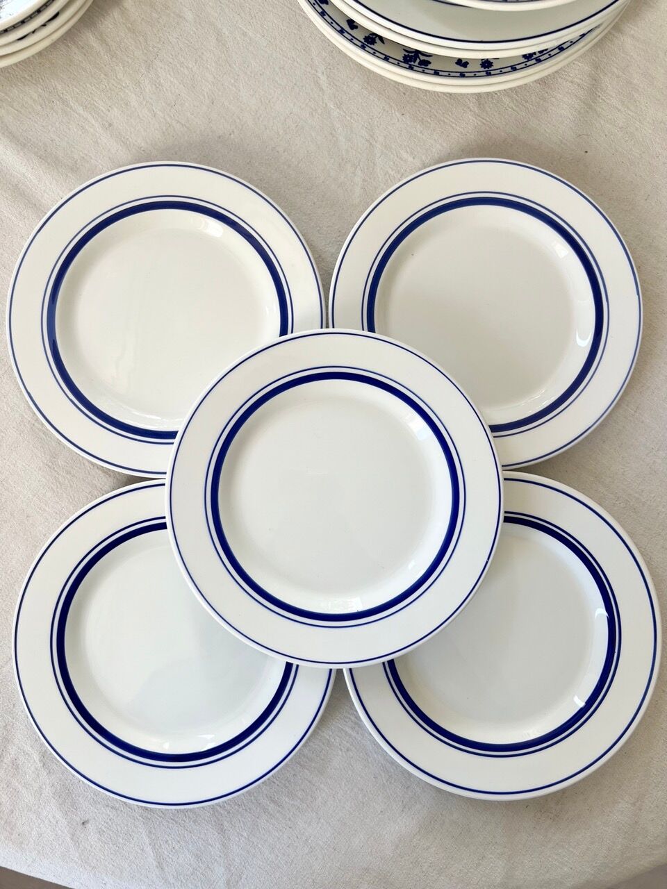 9 bistro dessert plates