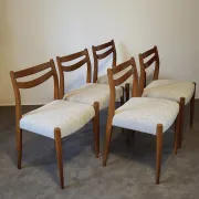 Set of 5 Scandinavian chairs from the 1960s.