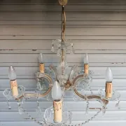 Very beautiful Venetian chandelier with 5 lights / complete and in working condition.