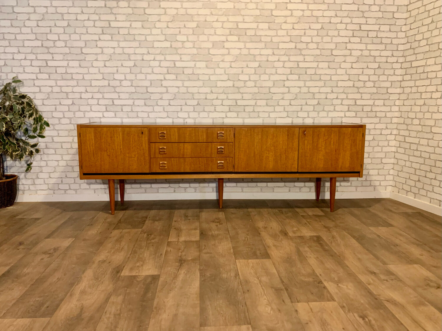 Vintage Scandinavian enfilade 1960