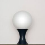 Grande lampe de table en forme de champignon en verre opalin blanc par Stilnovo, années 60