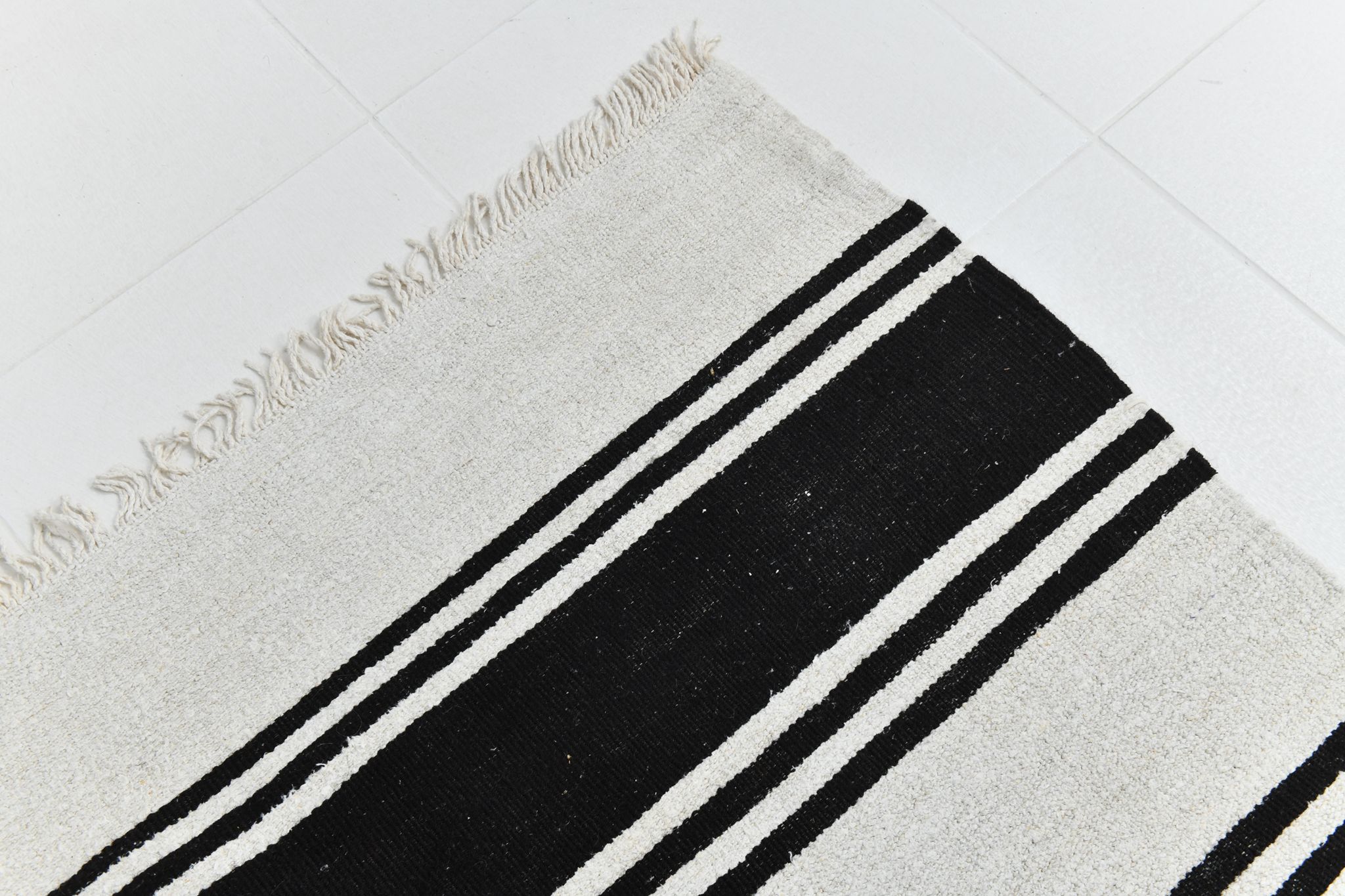 Tapis de chanvre blanc et noir 6x13, 202x404cm