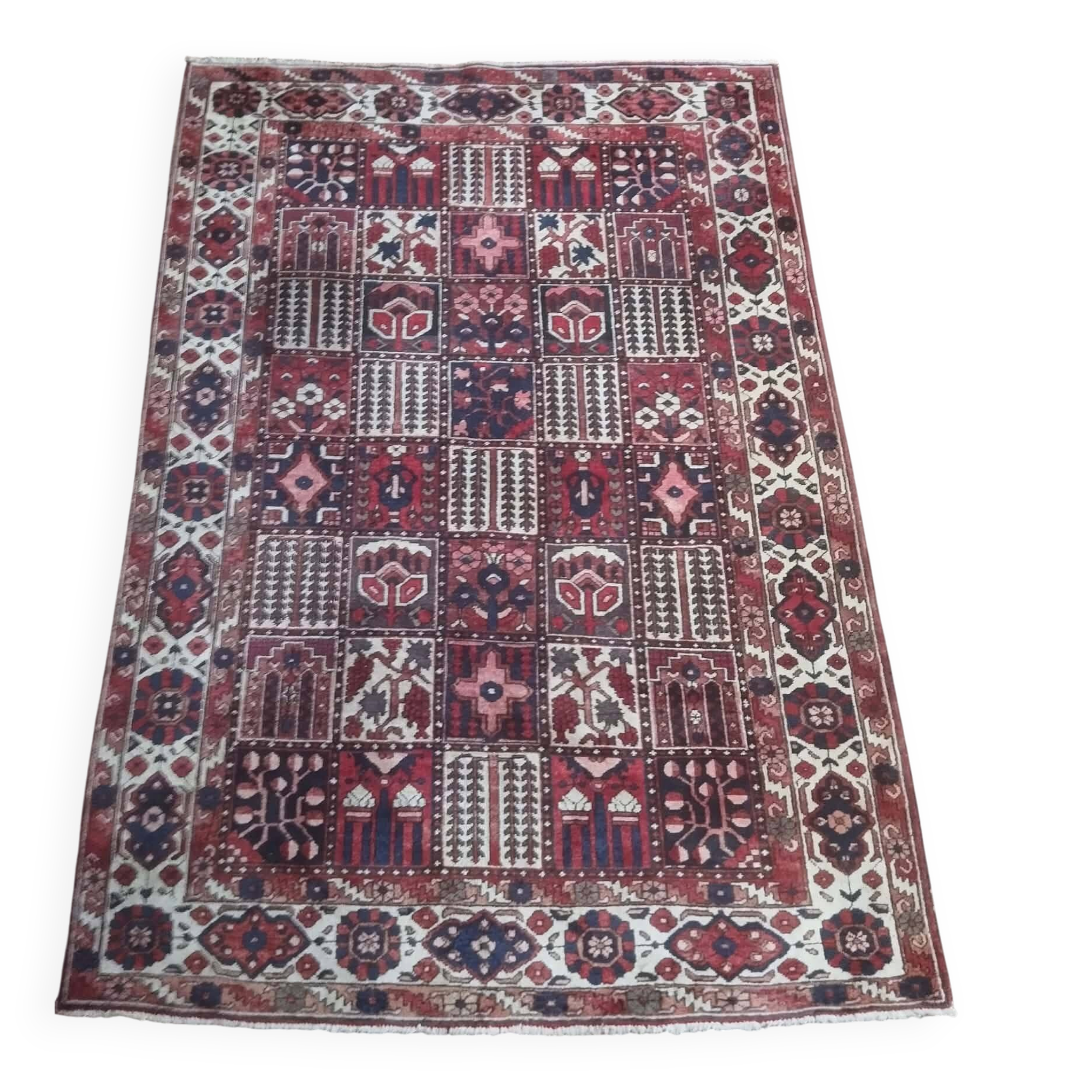 Handmade Bachtiar Persian rug 305x215cm