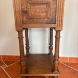 Table de chevet dessus en marble rose