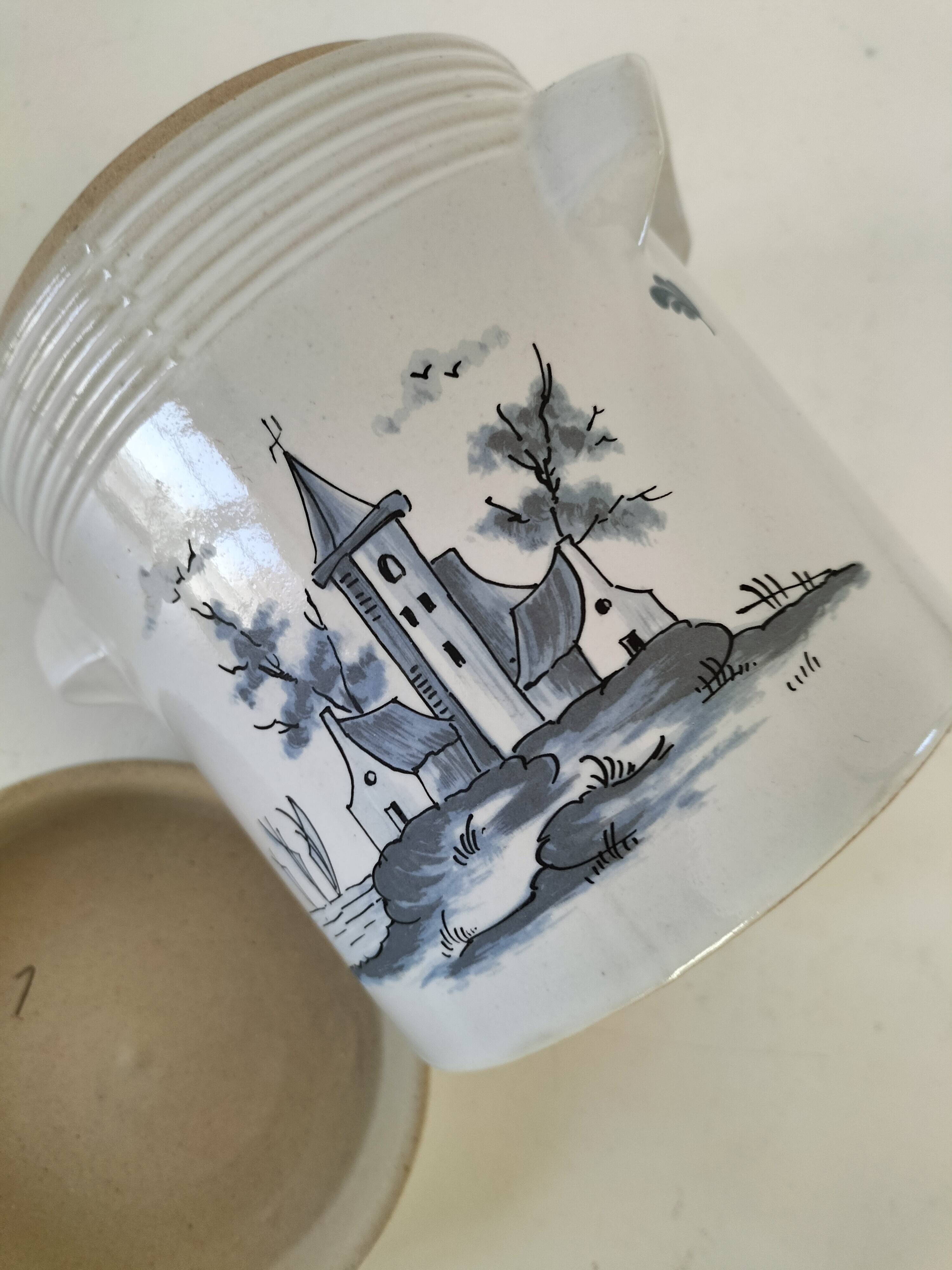 Stoneware storage jar with blue decoration – La Chapelle des Pots