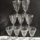 Suite de 9 anciens verres à vin de bistrot