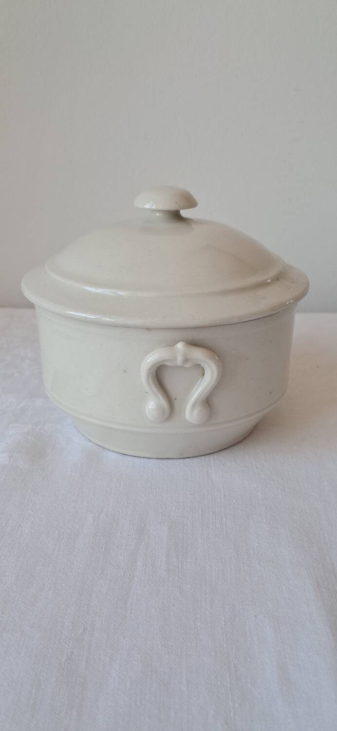 Small vintage ceramic vegetable dish