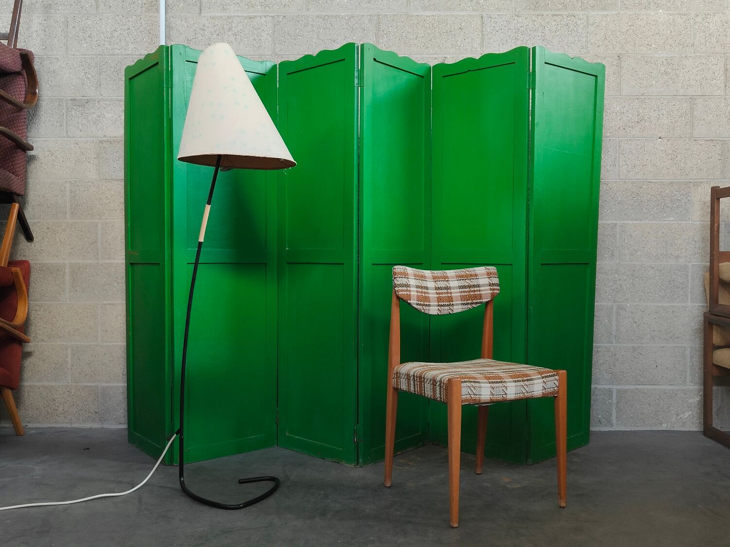 Bohemian wooden screen green bottle year 60s