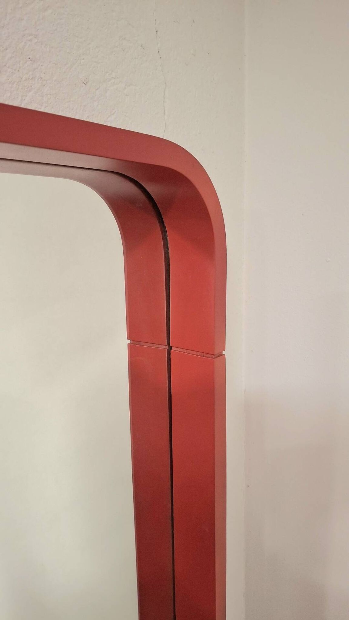 80s Pop Art Red Rounded Frame Mirror