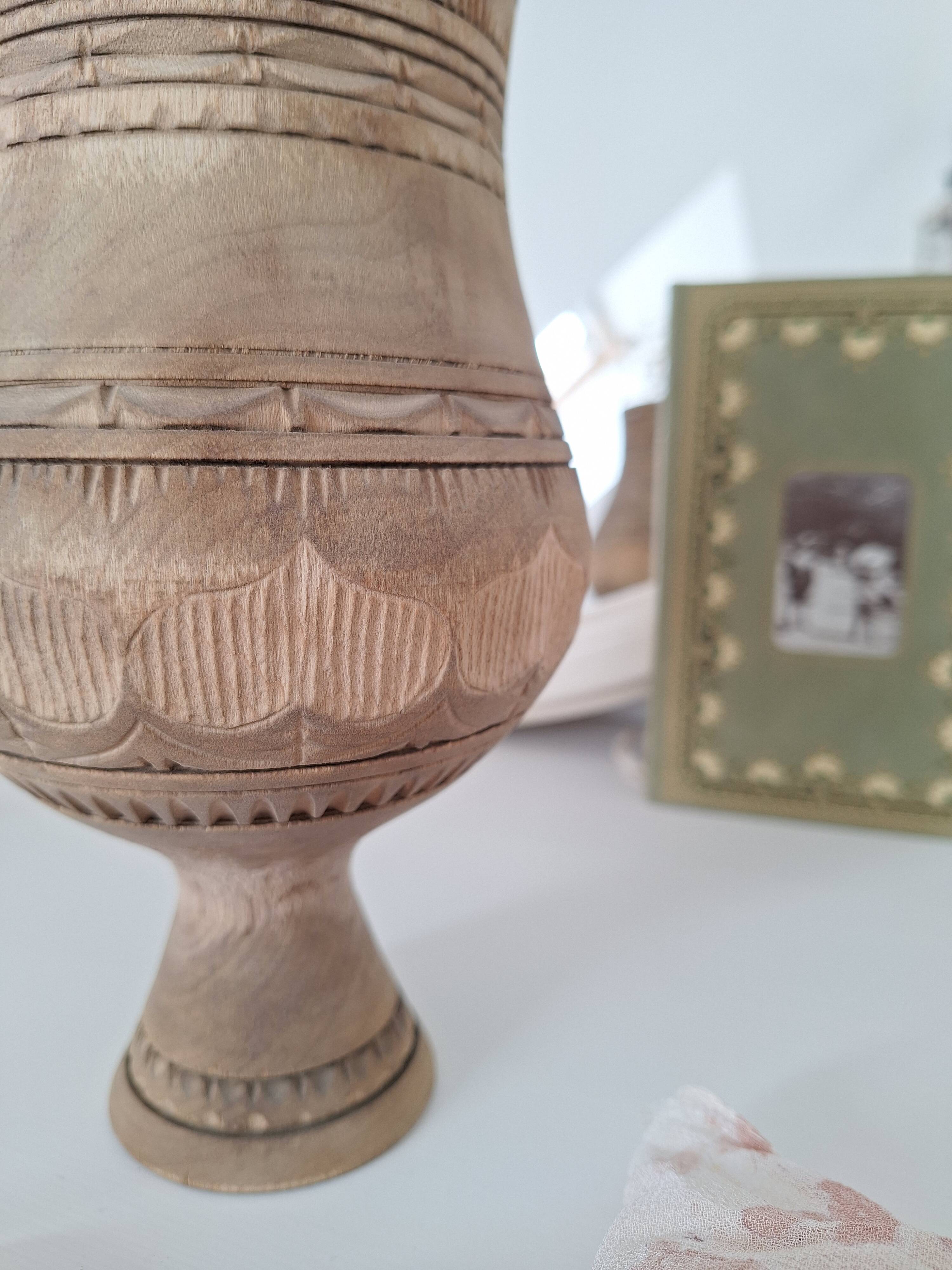 Bowl / Carved wooden vase