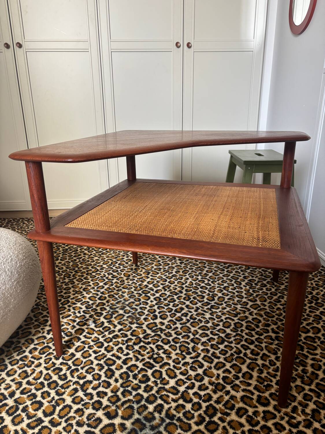 Scandinavian Minerva Table