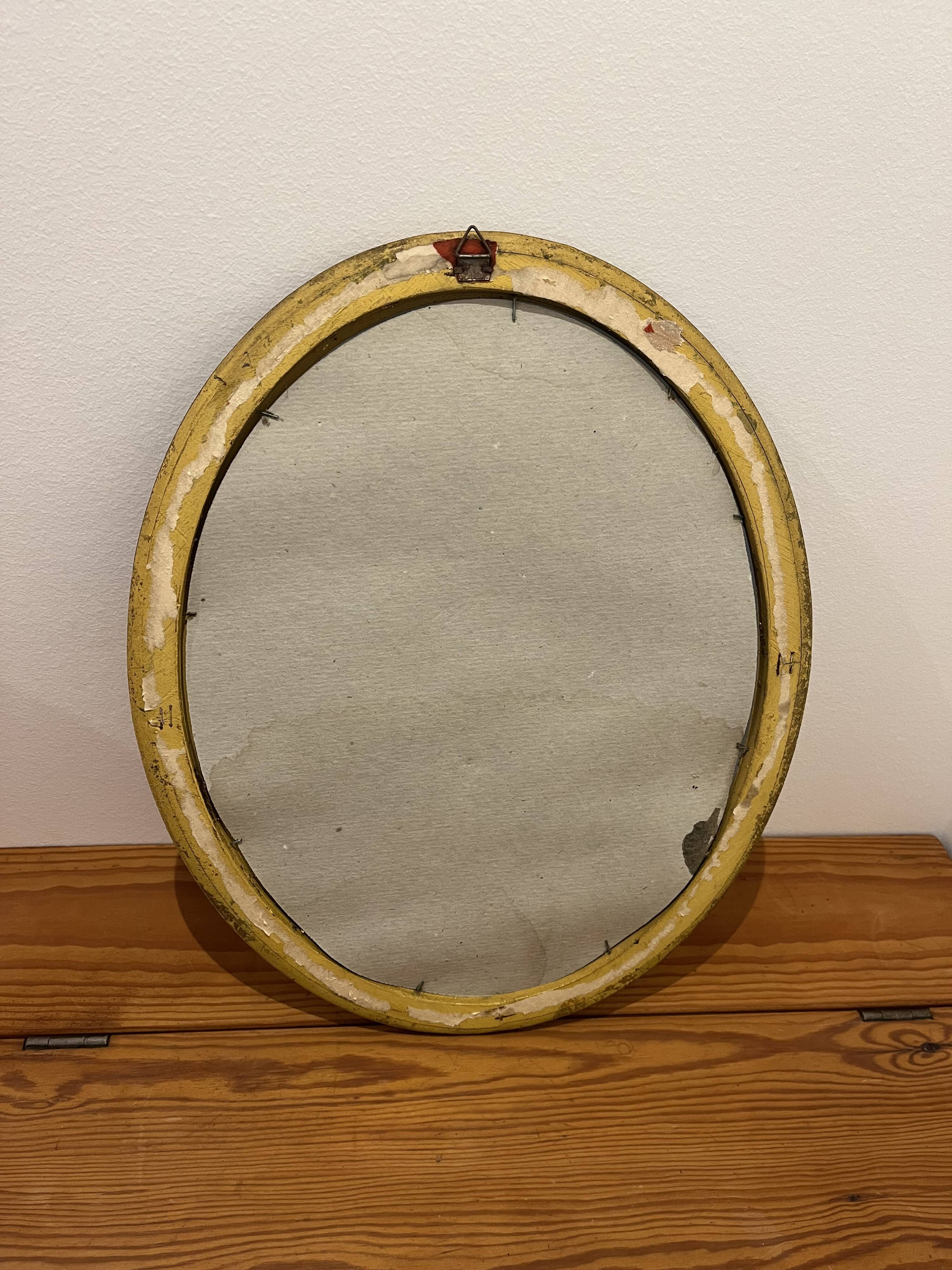 Oval mirror