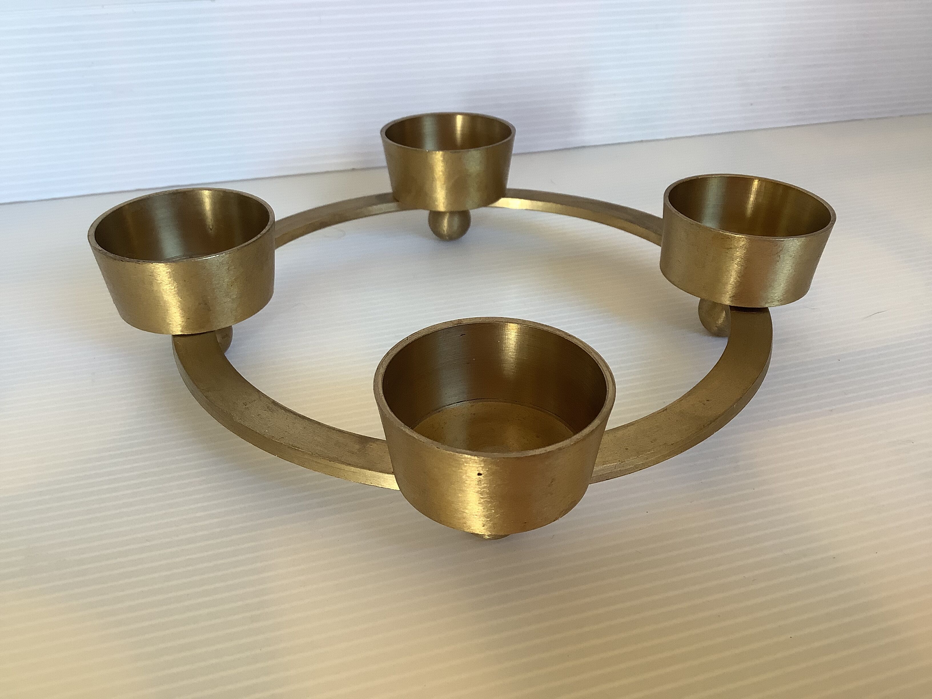 Round brass candle holder 4 candles