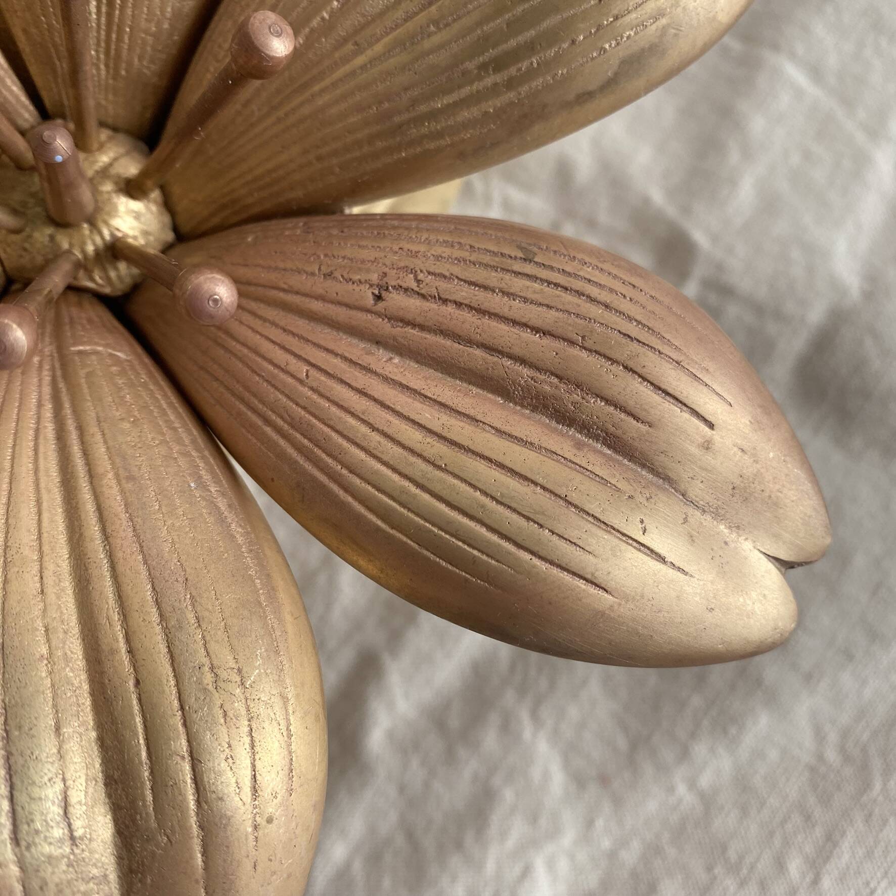 Brass flower, ashtray petals from the 60s-70s.