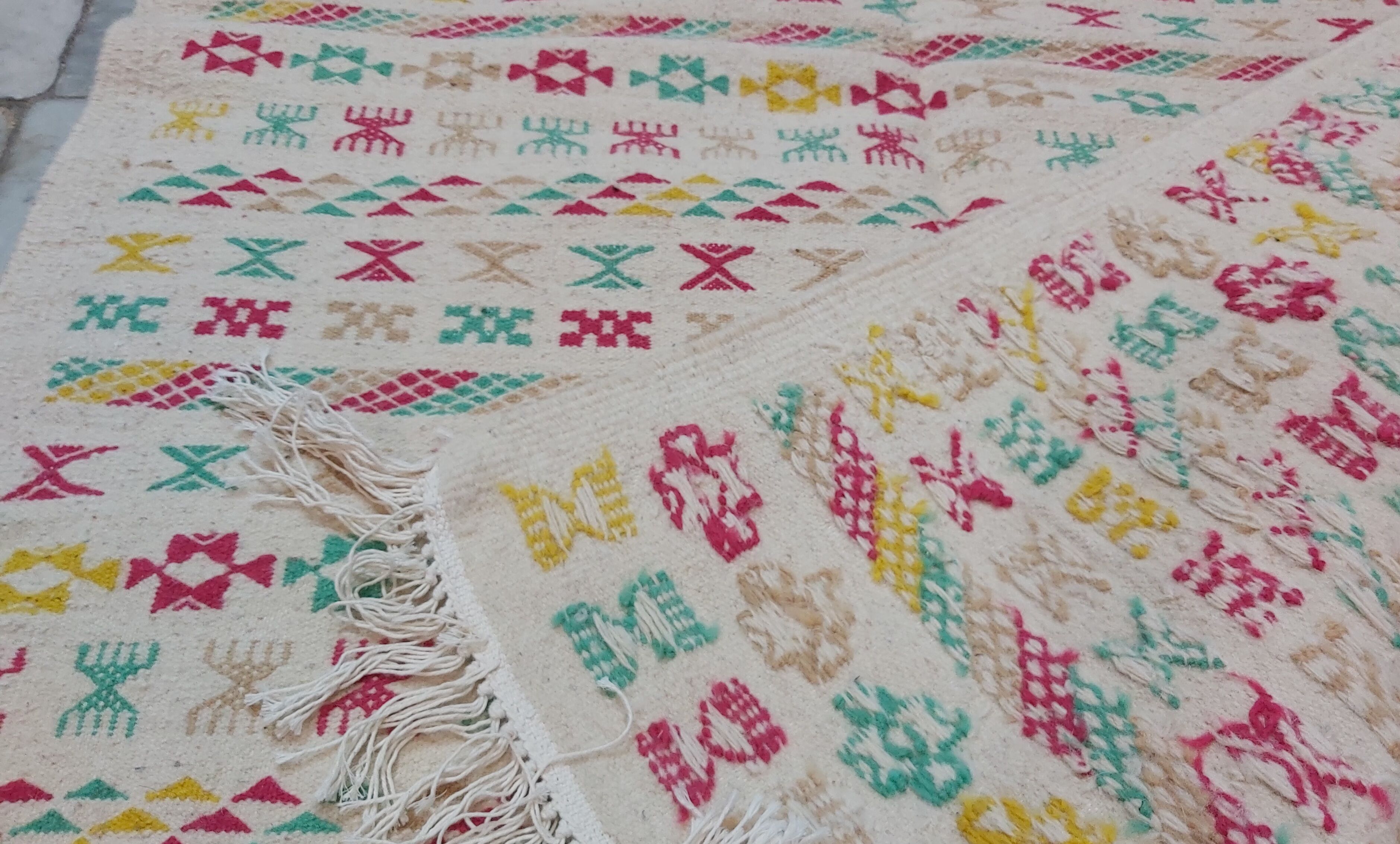 Berber multicolored green red white carpet  180x120cm