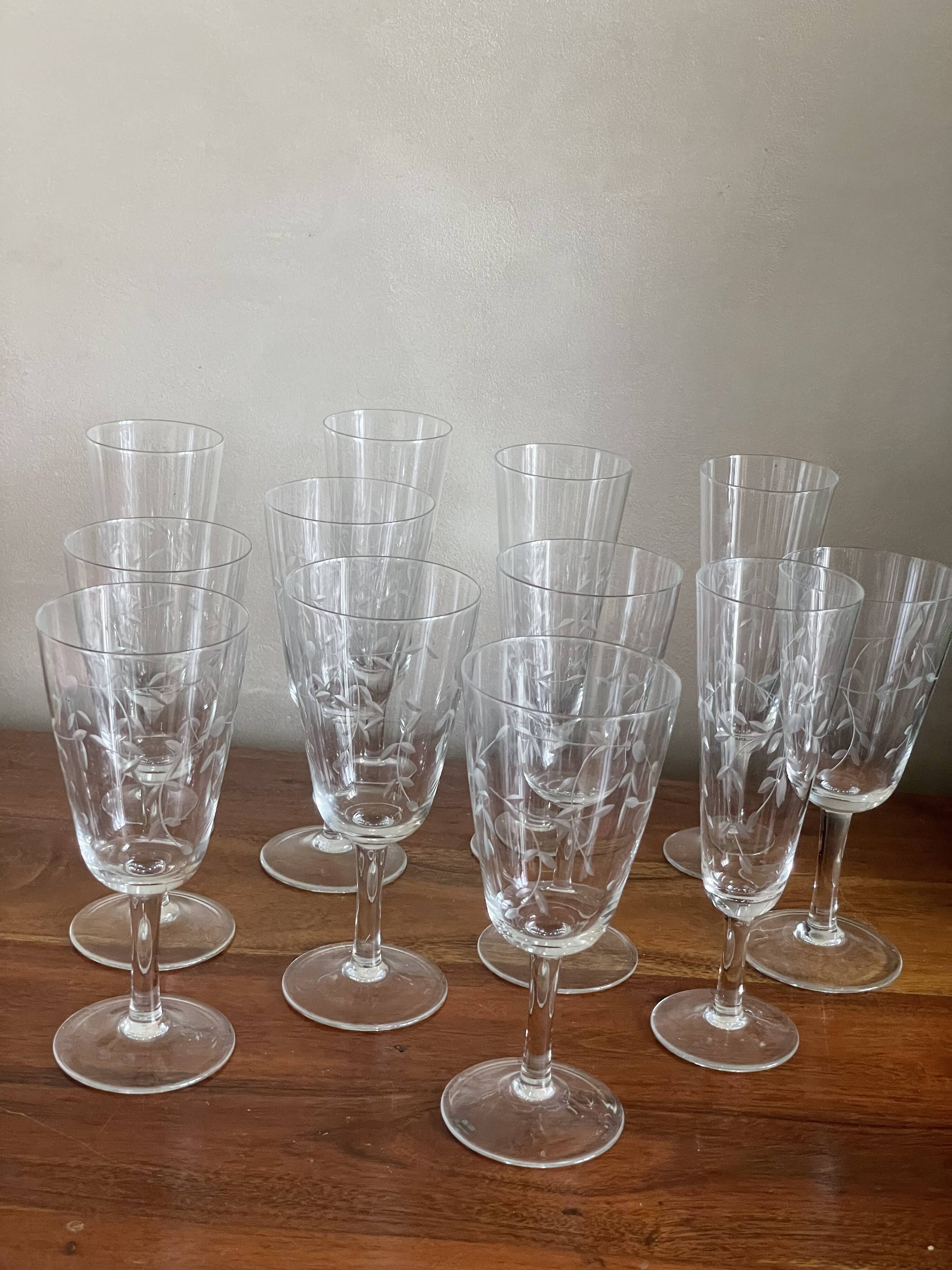 Engraved champagne glasses and wine glasses