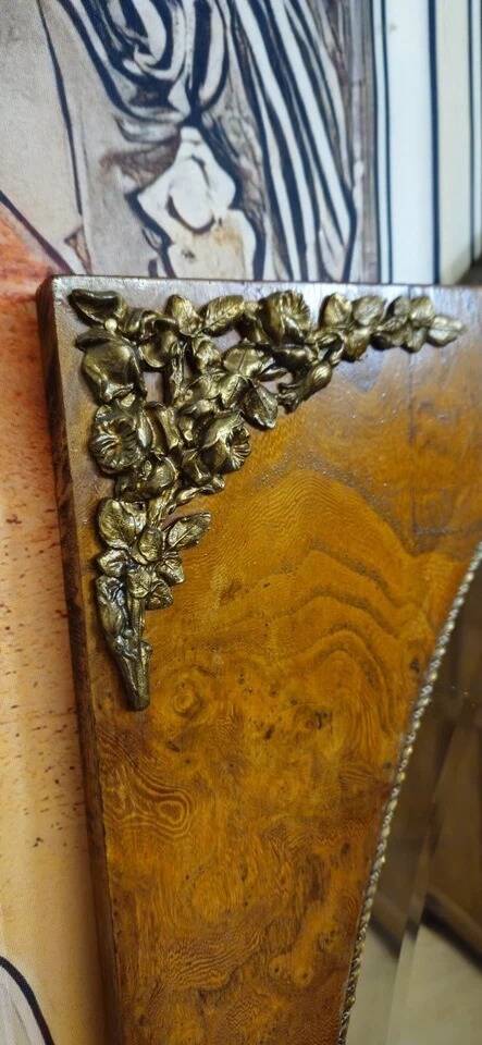 Miroir époque Napoléon III, seconde moitié du XIXe siècle en loupe et bronz