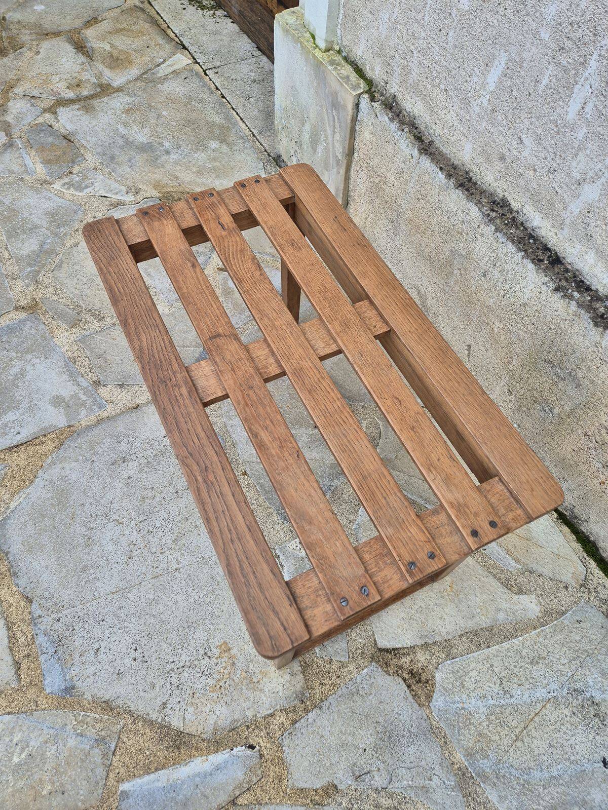 Petit banc ancien