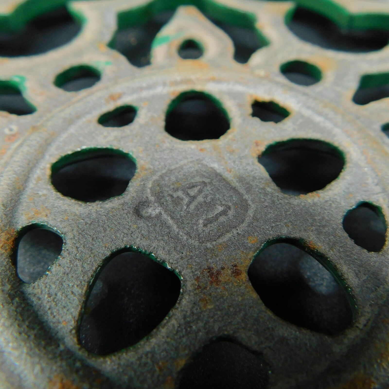 Enamelled cast iron underside - Cousances