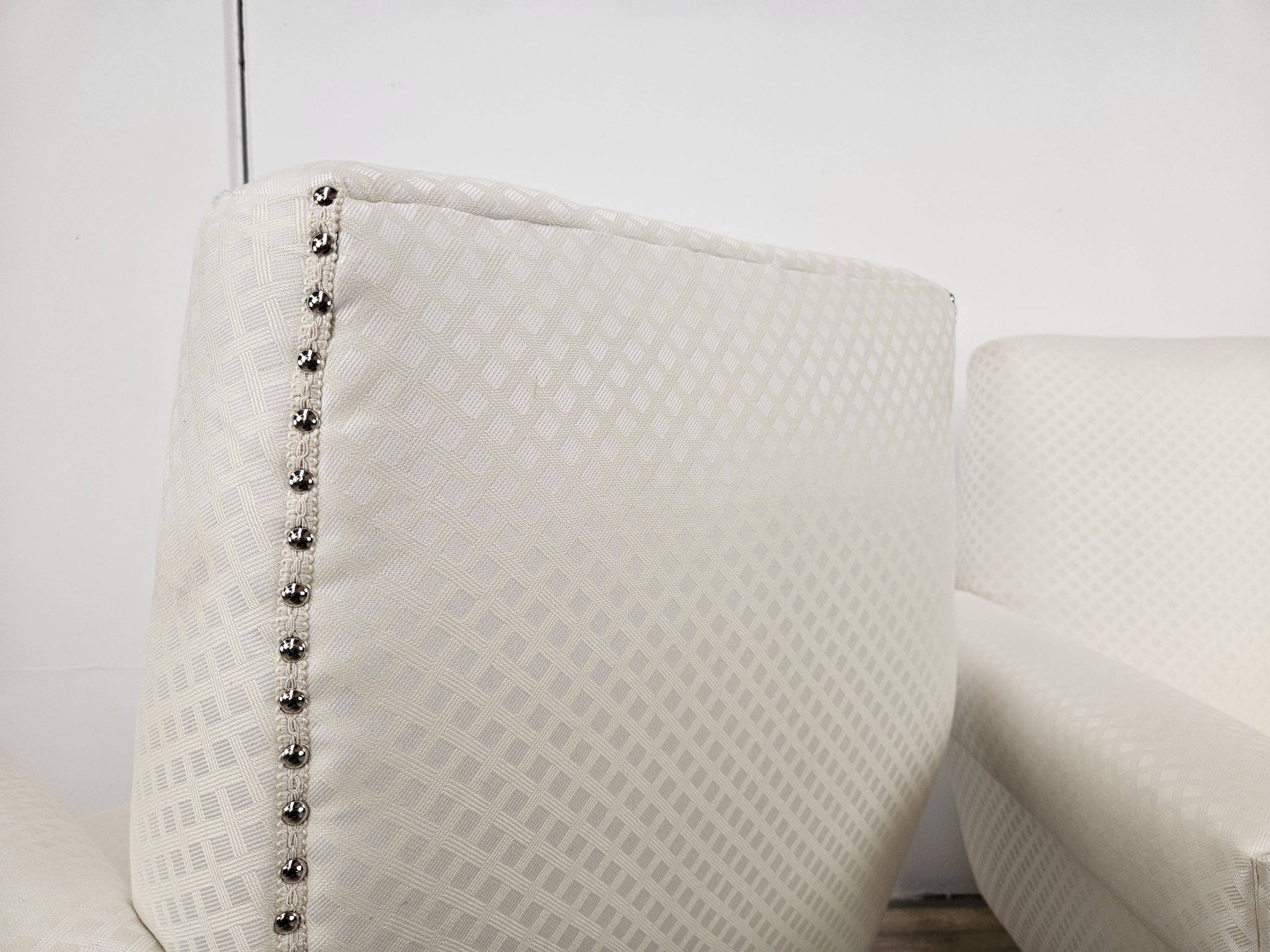 Italian armchairs from the 1950s in cream fabric with iron legs.