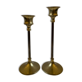 Paire de bougeoirs dorés