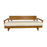 Ancien canapé bois massif design des années 70 tissus bouclette vintage