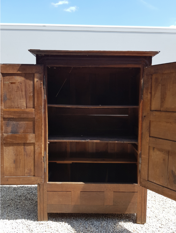 Breton oak cabinet