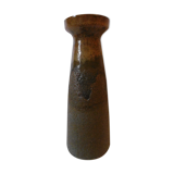 Lava-like sandstone vase