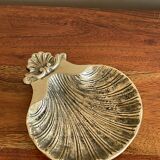 Brass scallop