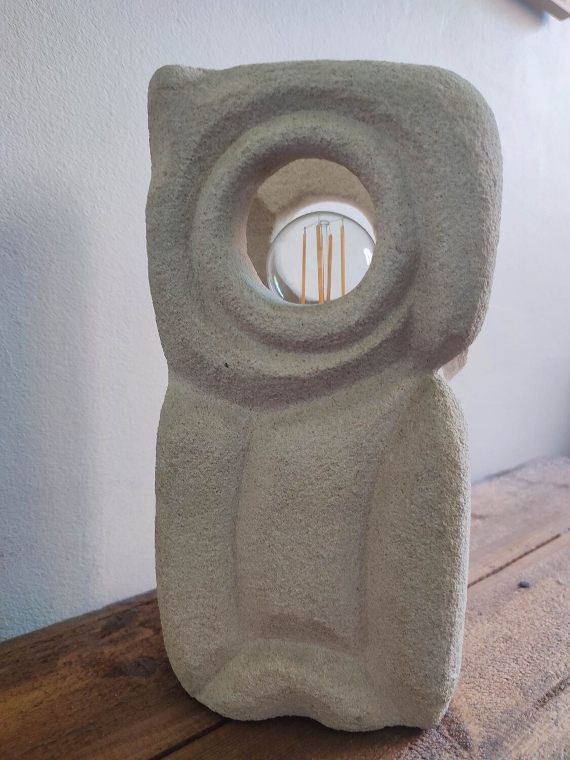 Limestone owl lamp, Albert Tormos, France, 1970s