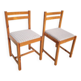 Pair of 80s chairs in pine and checked fabric