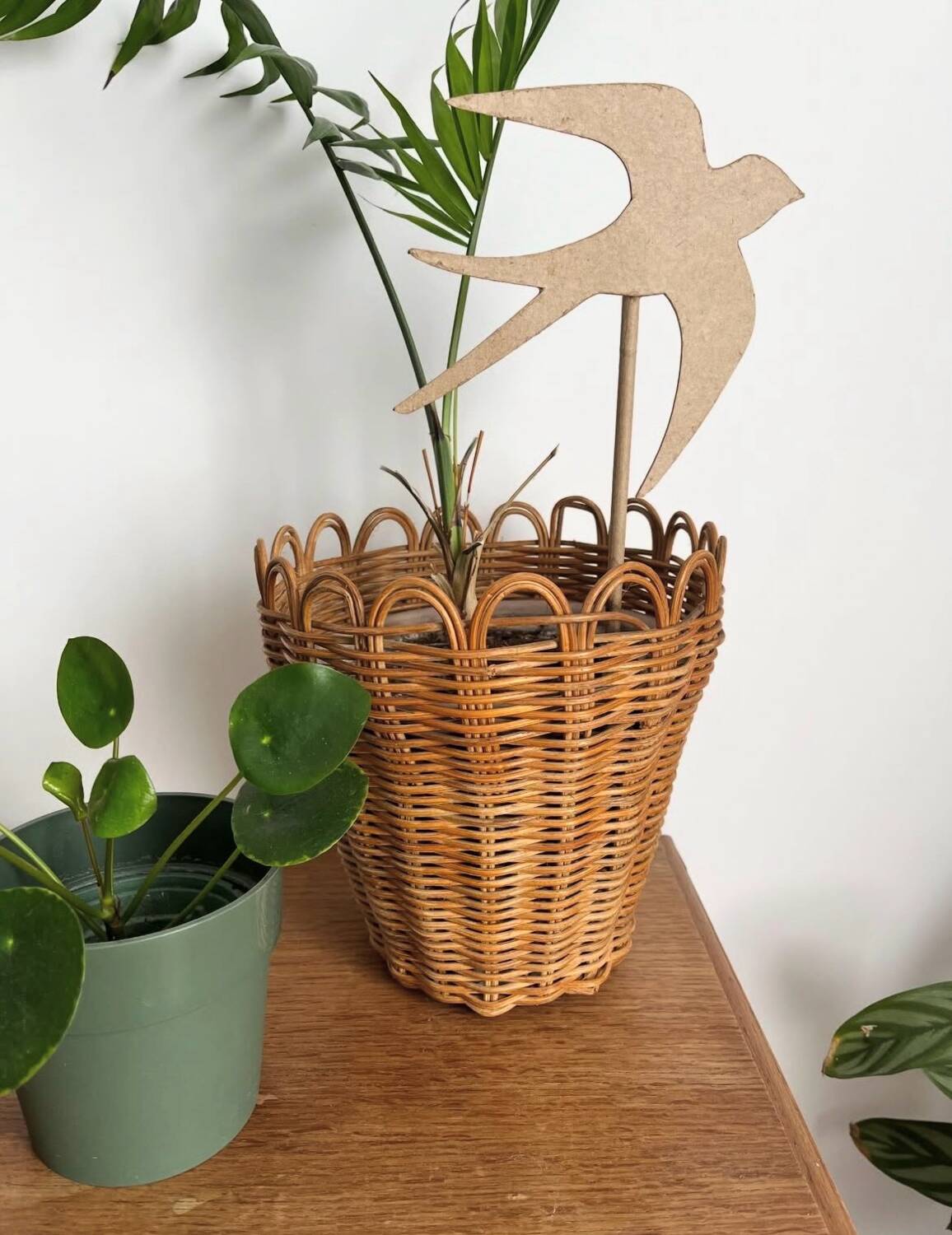 Vintage rattan cache pot