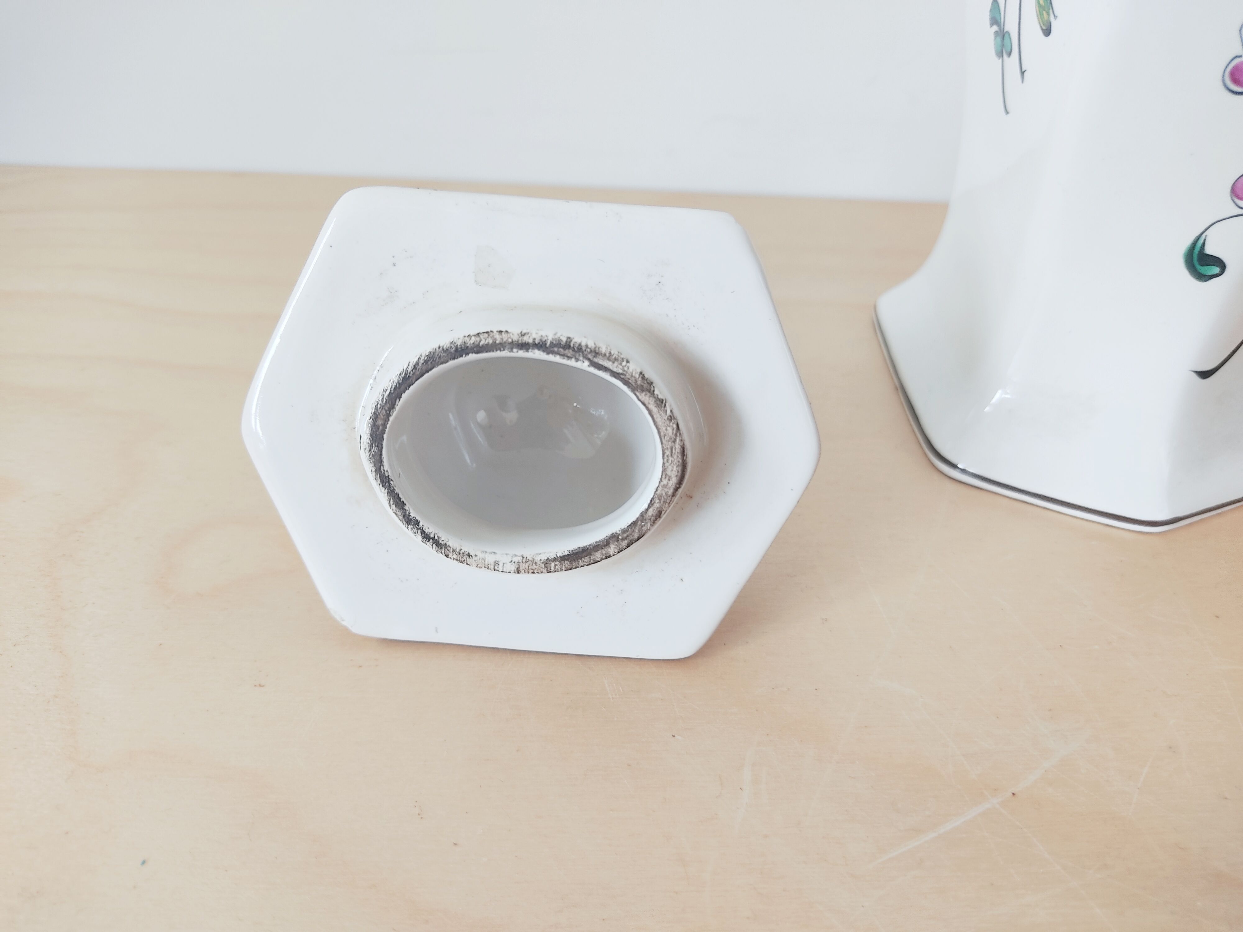 Vase décor hand painted flowers