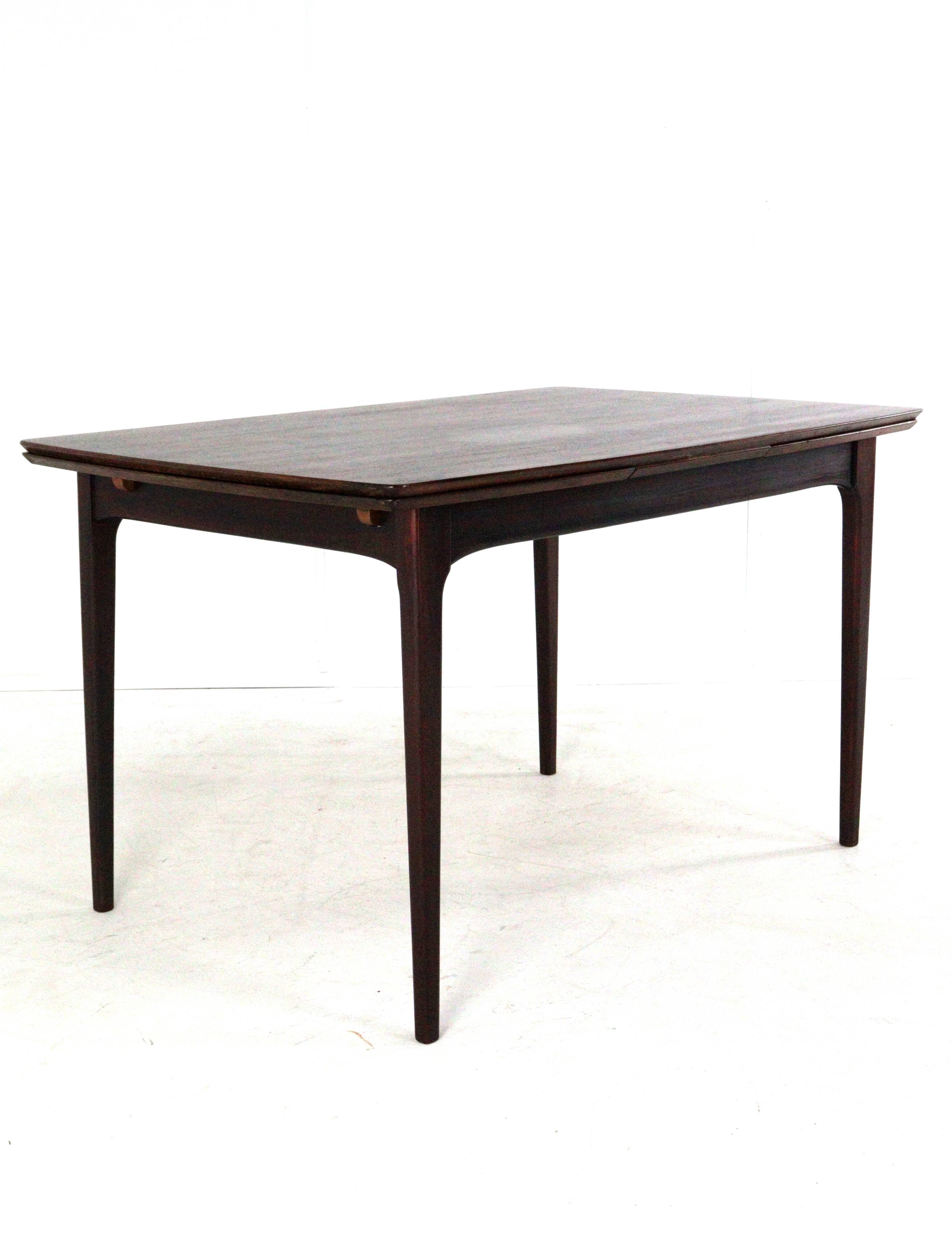Rosewood rectangular extendable dining table 'Goes'