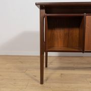 Autonomous teak desk from the 1960s, Denmark