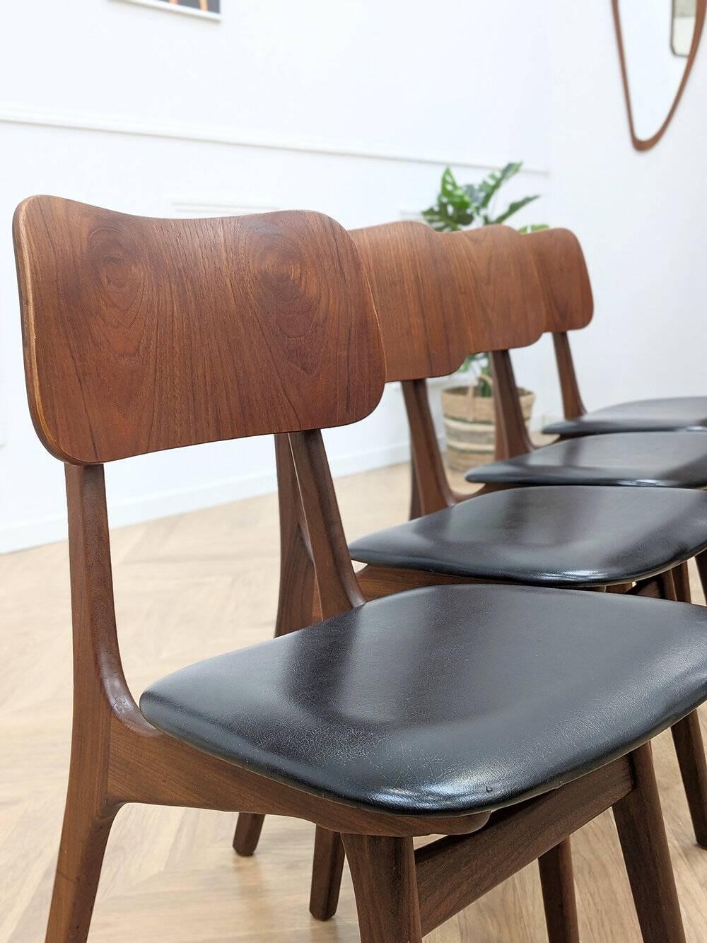 4 Scandinavian chairs by Ib Kofod Larsen | Model 74