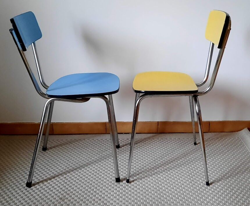 Set of 2 formica chairs