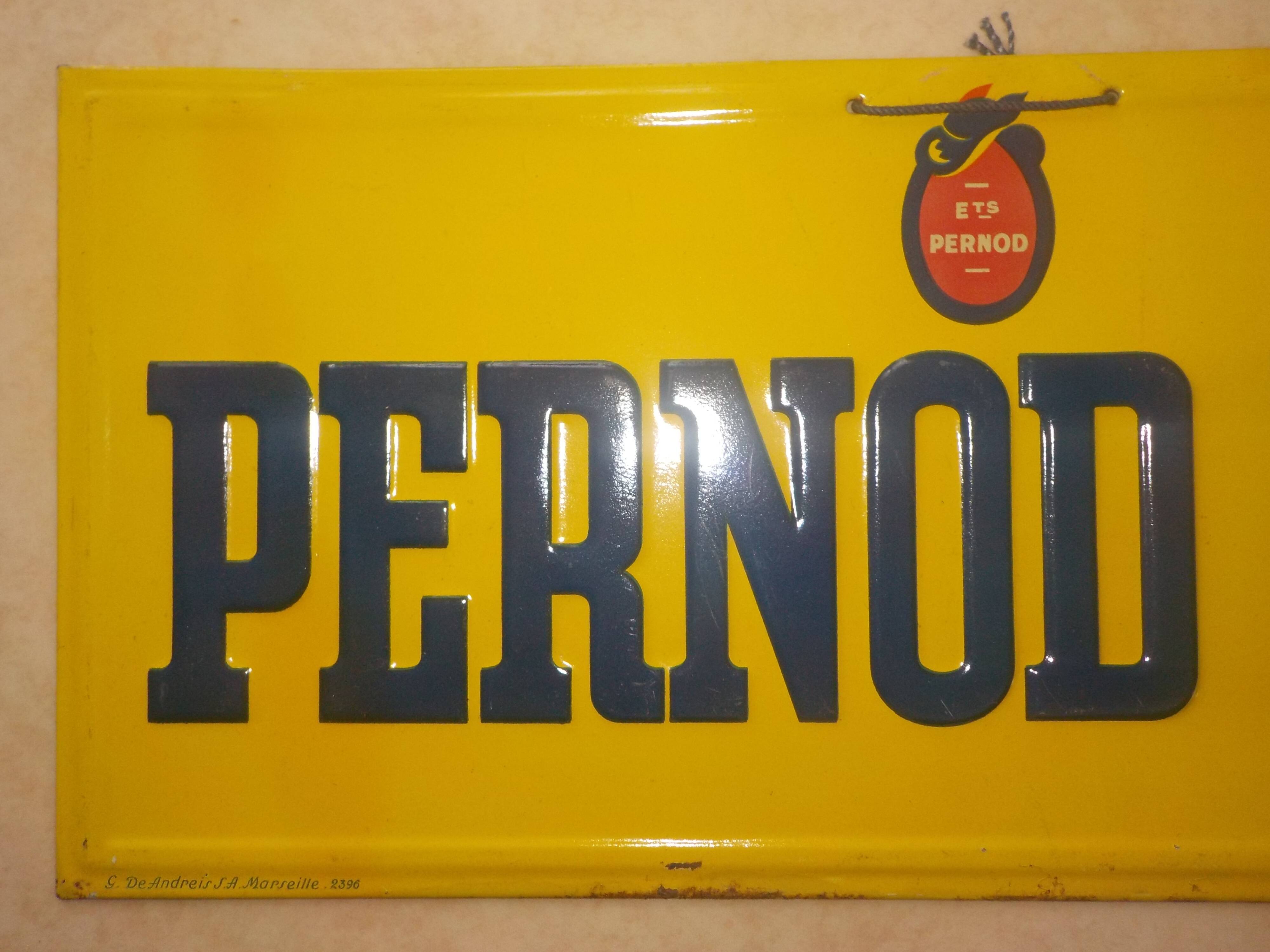 "Pernod & son" plate painted ancient