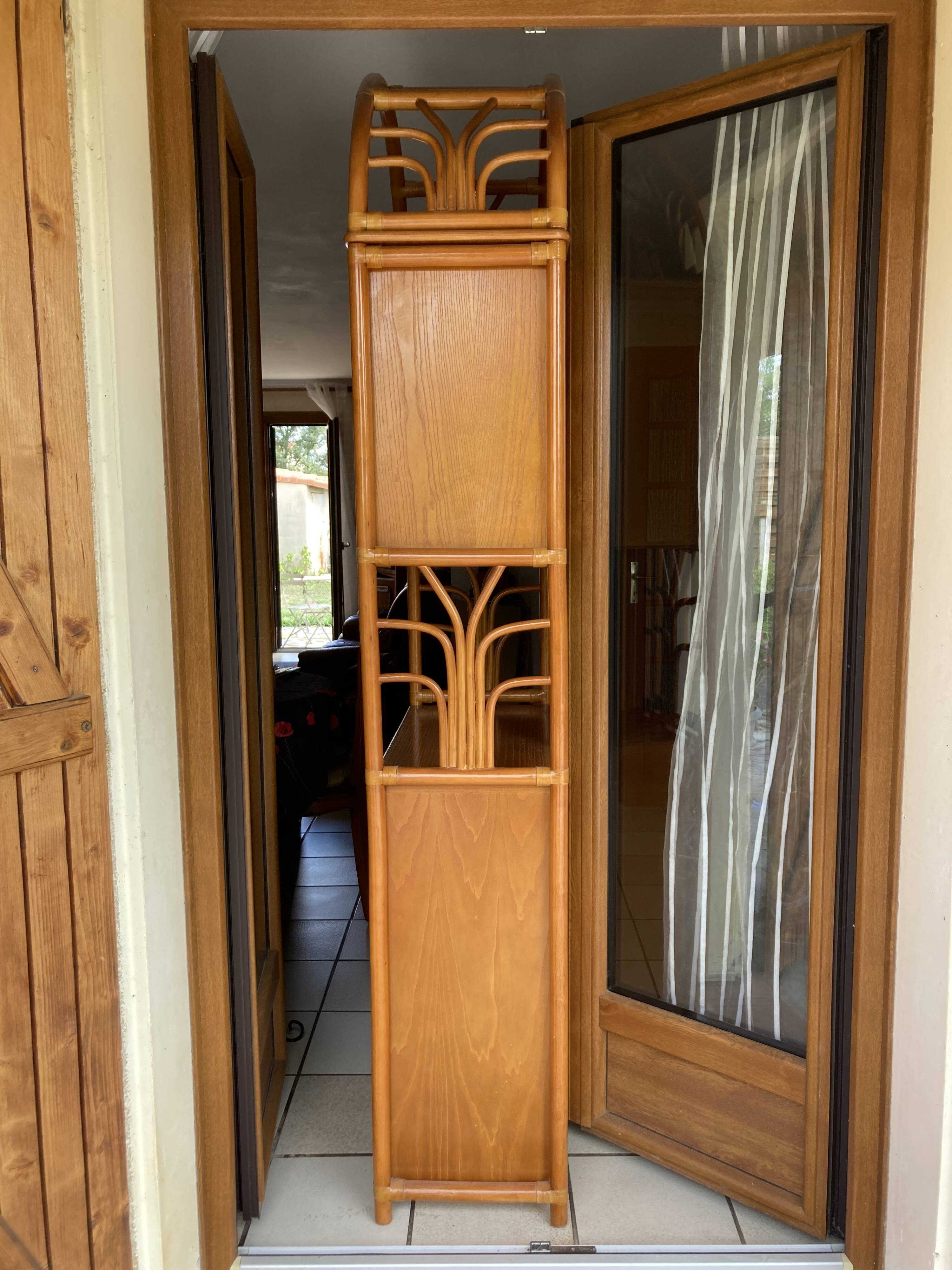 Meuble vaisselier bois et rotin