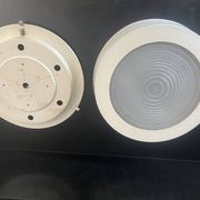 Plafonnier Holophane en métal laqué