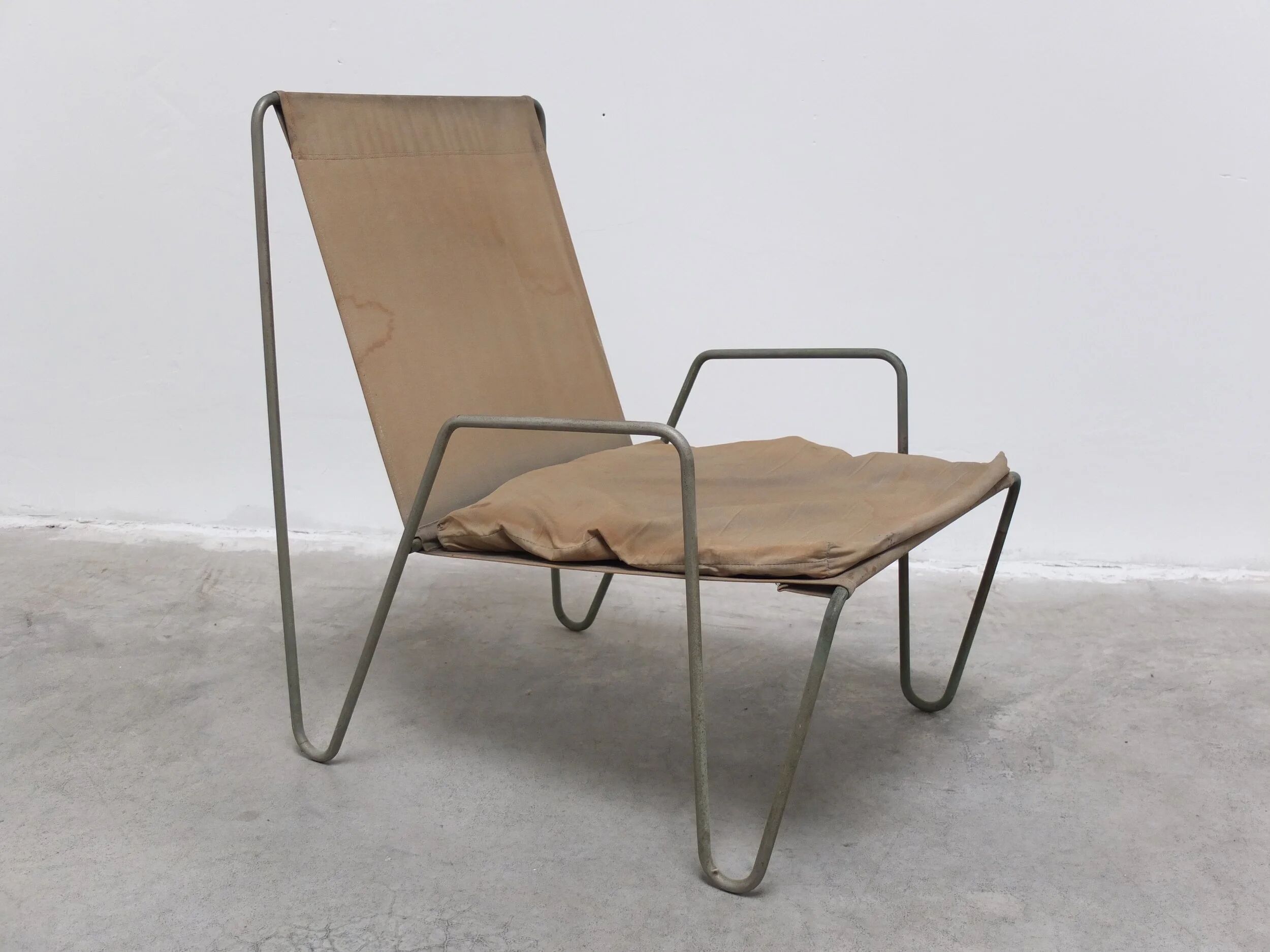 Early 'Bachelor' chair with ottoman by Verner Panton for Fritz Hansen, 1950s