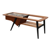 Table basse modèle 210, bois de teck et céramique, par Alfred Hendrickx, Belform