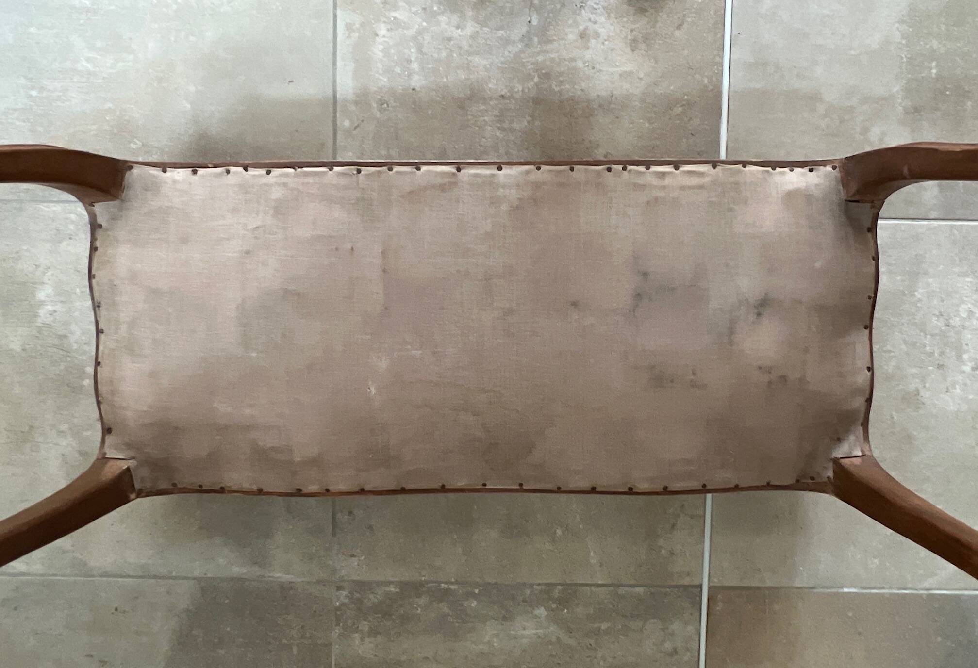 1900 Louis XV style bench in walnut, bench seat