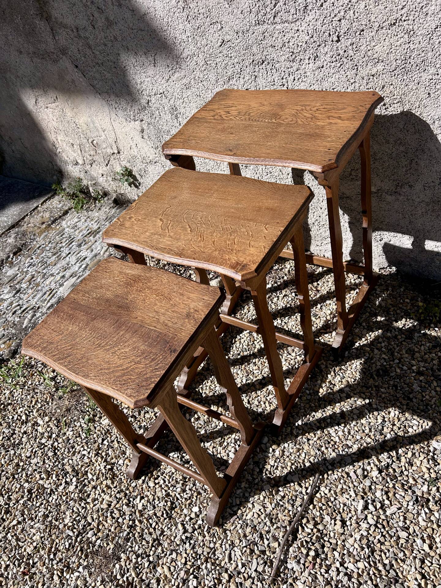 Tables gigognes
