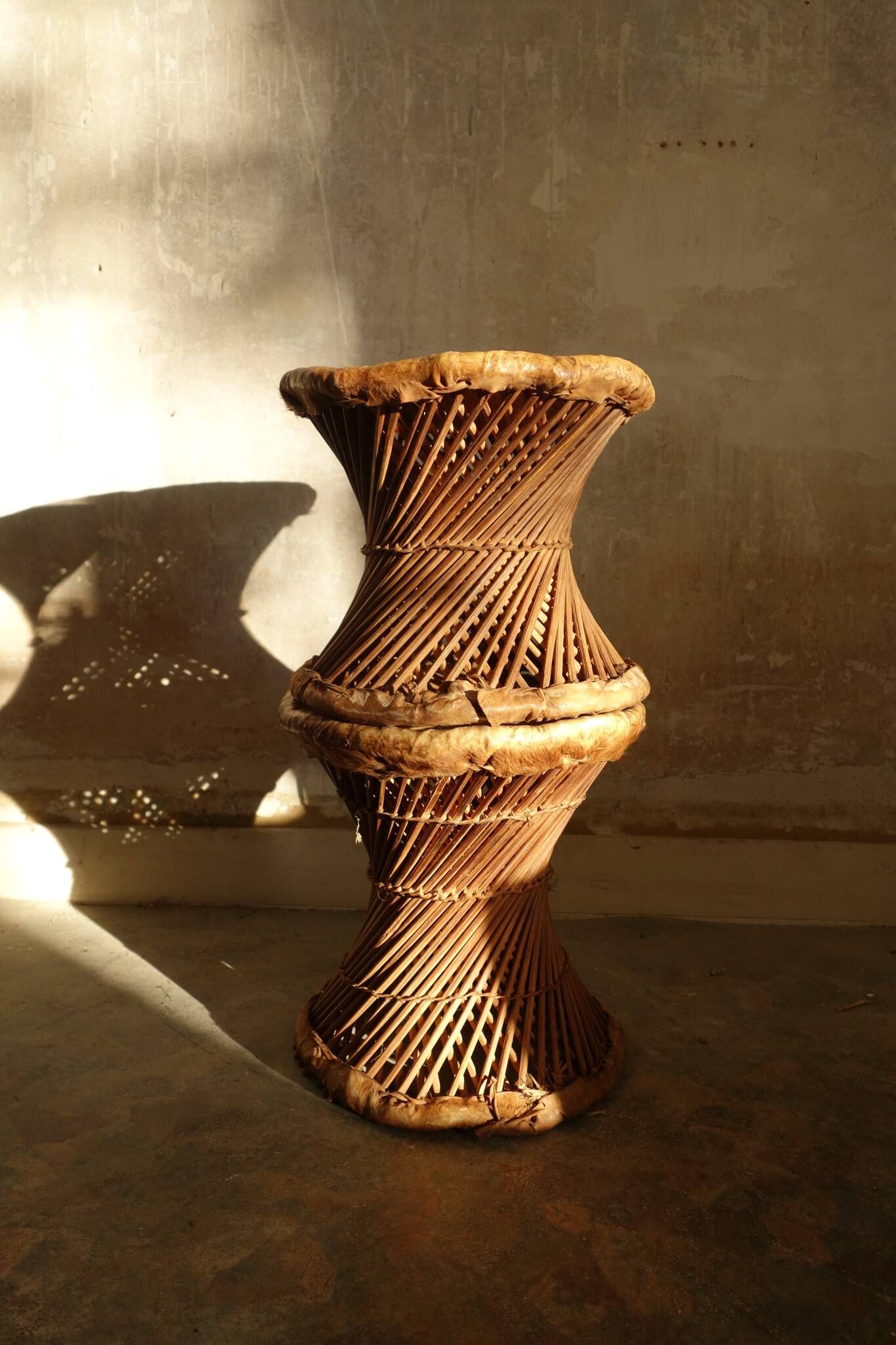 Paire de tabourets art primitif