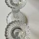 Paire de Bougeoirs flambeaux/Verrerie de Portieux, verre moulé. Motifs croisillons, forme corolle