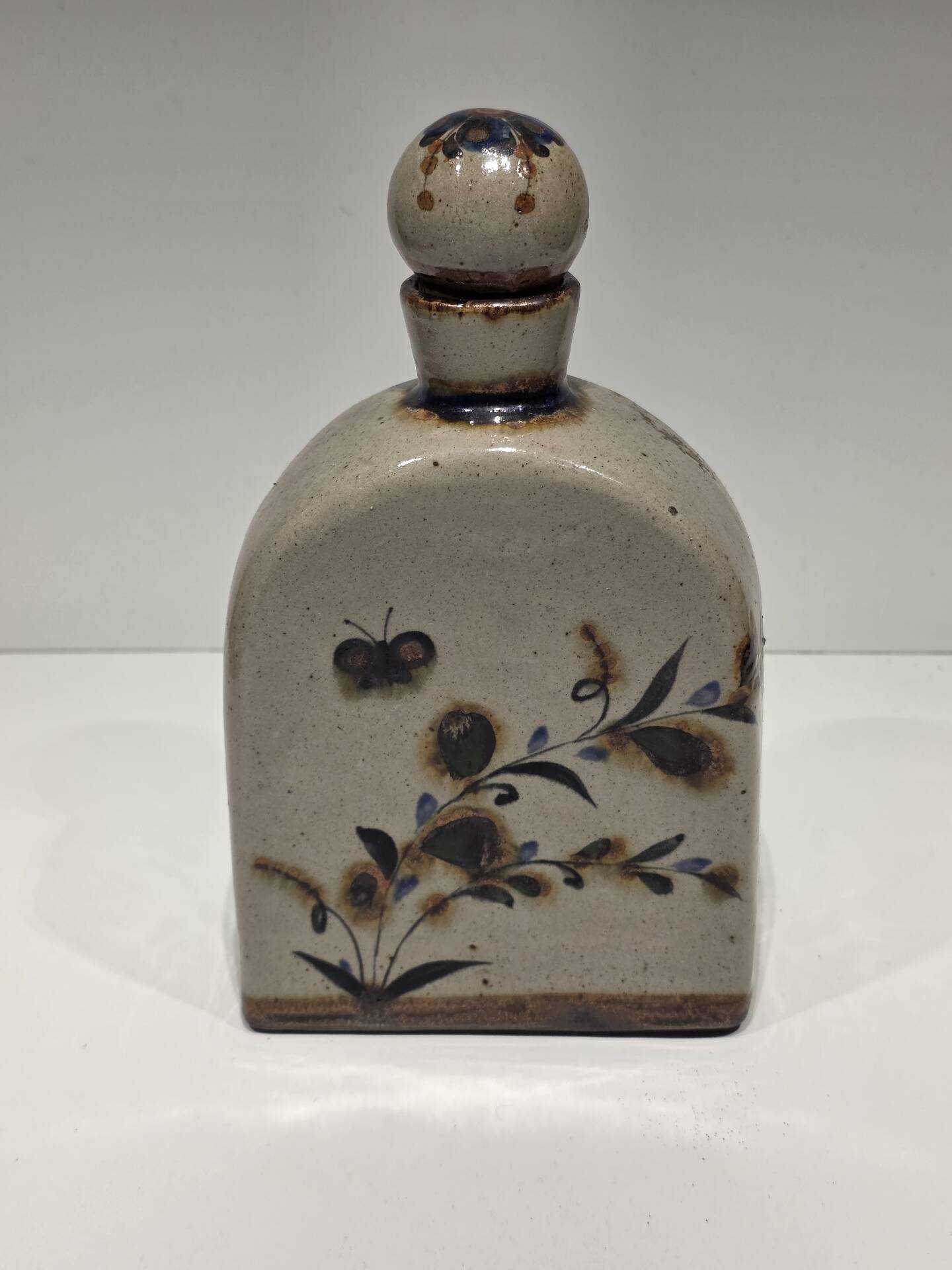 Ceramic carafe Tonala by Jorge Wilmot