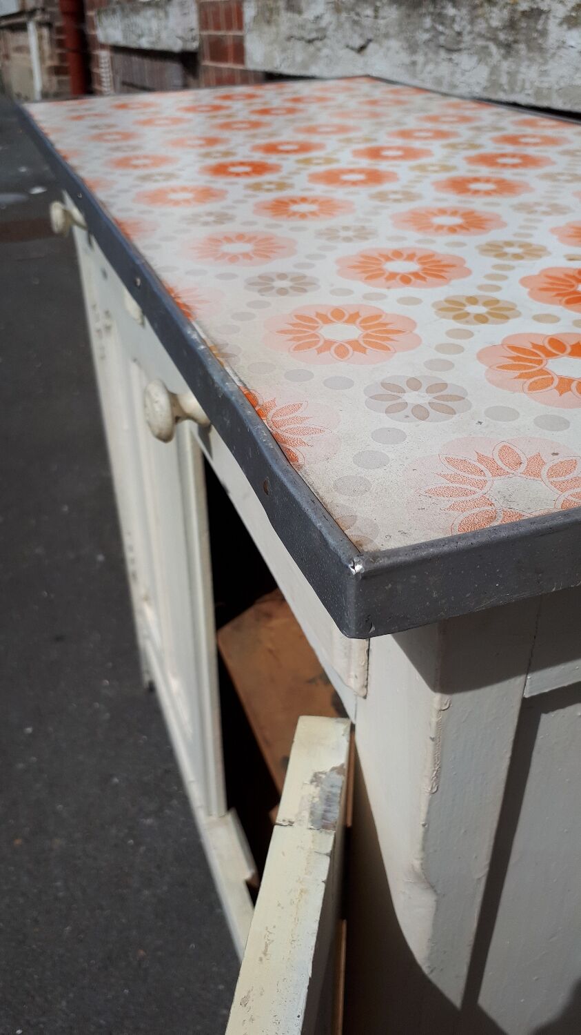Buffet parisien vintage